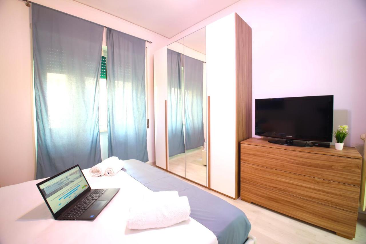 Hostly - Vittoria House - Near The Center With Private Parking Appartamento