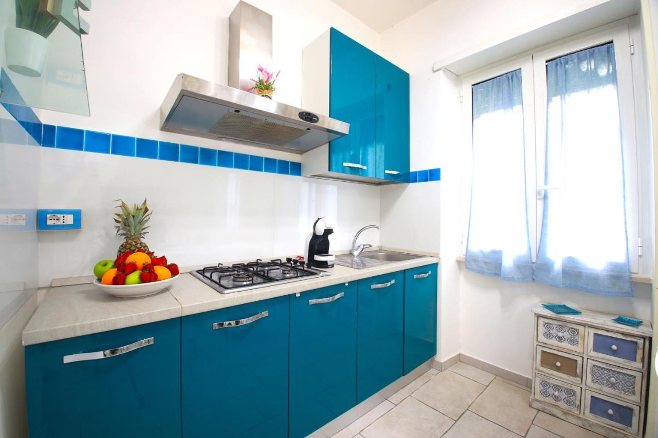 Hostly - Vittoria House - Near The Center With Private Parking Appartamento