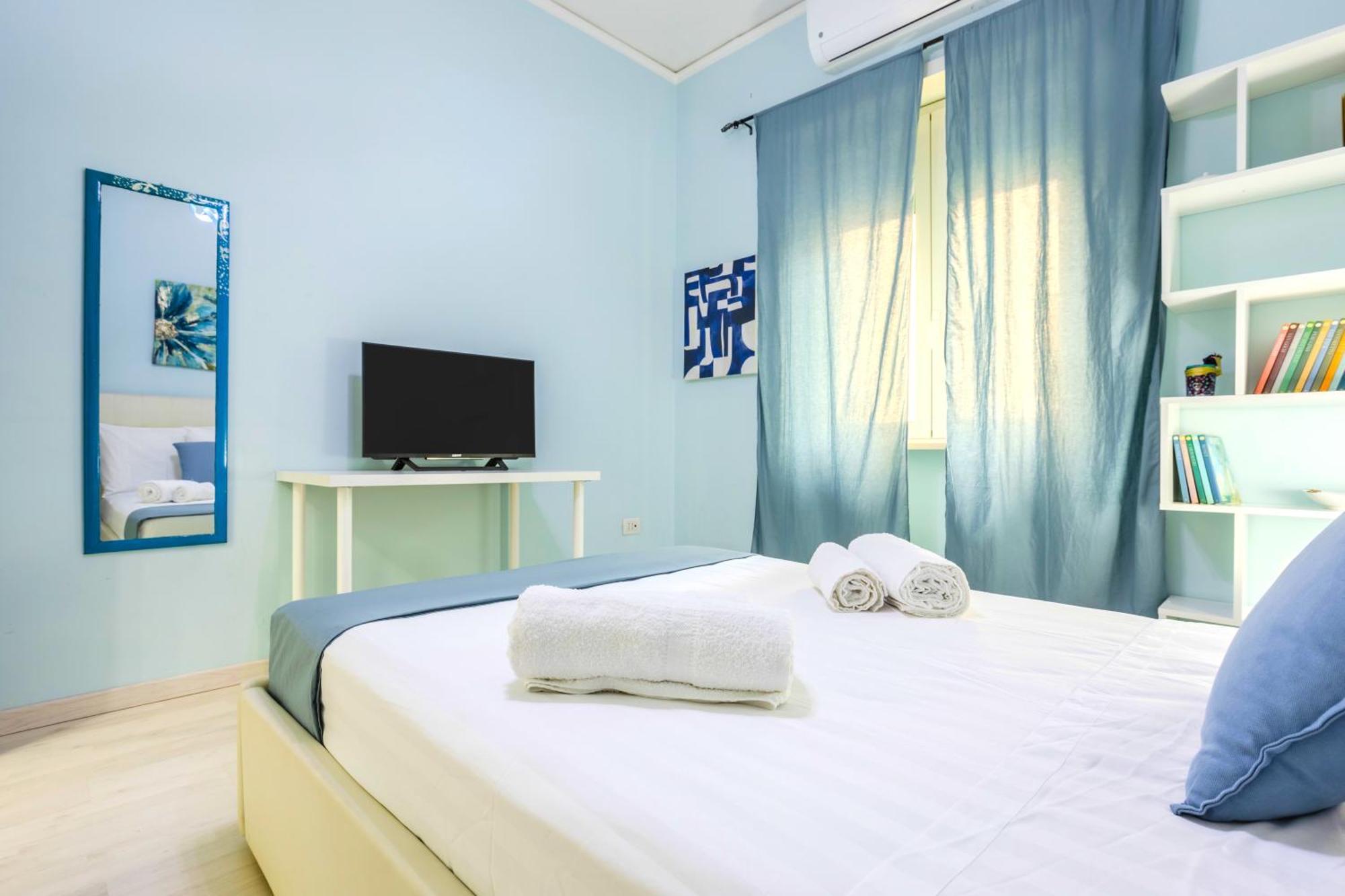 Appartamento Hostly - Vittoria House - Near The Center With Private Parking